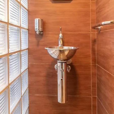 Goldhome - Currican - Casa Con Amarre, Terraza, Barbacoa, Wifi Hébergement de vacances Empuriabrava