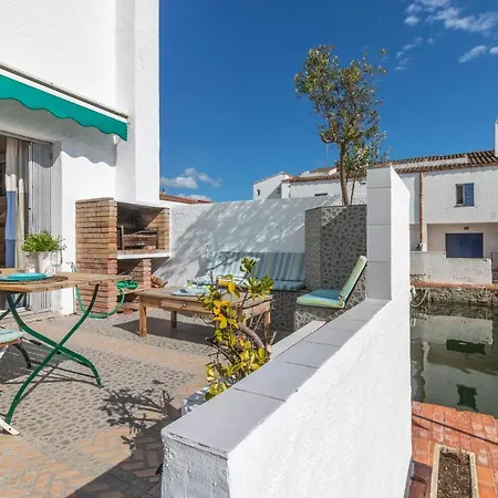 Hébergement de vacances Goldhome - Currican - Casa Con Amarre, Terraza, Barbacoa, Wifi *