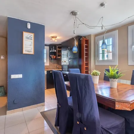 Goldhome - Currican - Casa Con Amarre, Terraza, Barbacoa, Wifi *